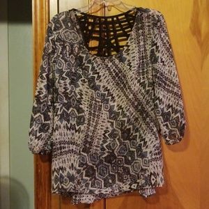 Maurices top